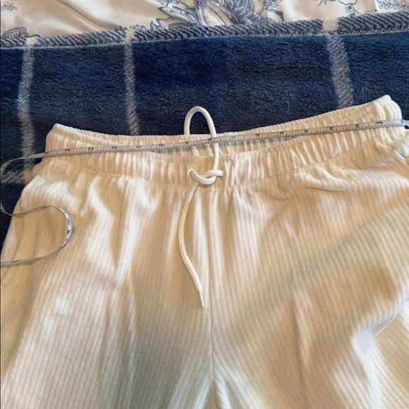 Avia Off-White Hooded Set - Picture 7 of 8